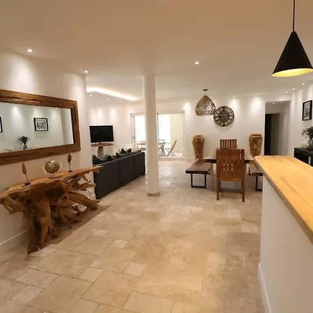 Apartment Magnifique Rez De Jardin A 150 M De La *